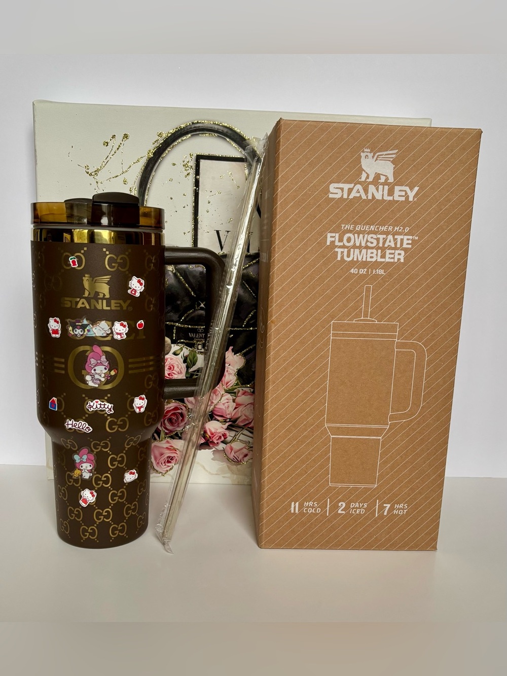 Brown /Gold Stanley Quencher H2.0
Flow state Tumbler 40 oz.